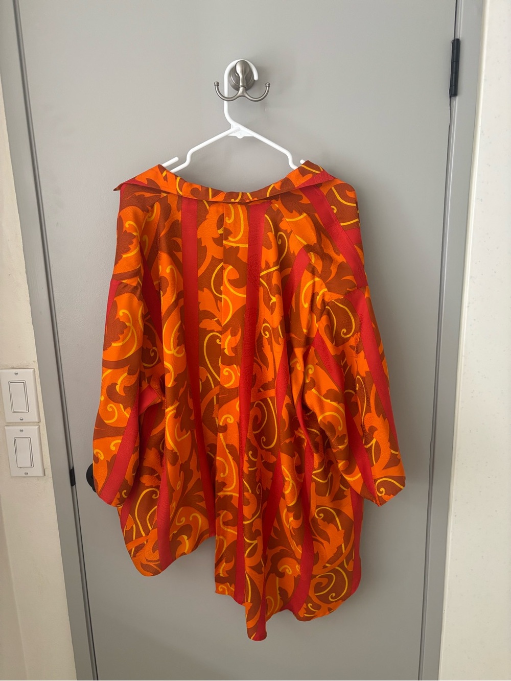 Vintage Gianfranco Ferre Pure Silk Blouse Made in Italy Orange Red Print - Picture 5 of 7